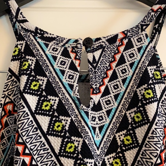 Girls dress - Picture 3 of 4